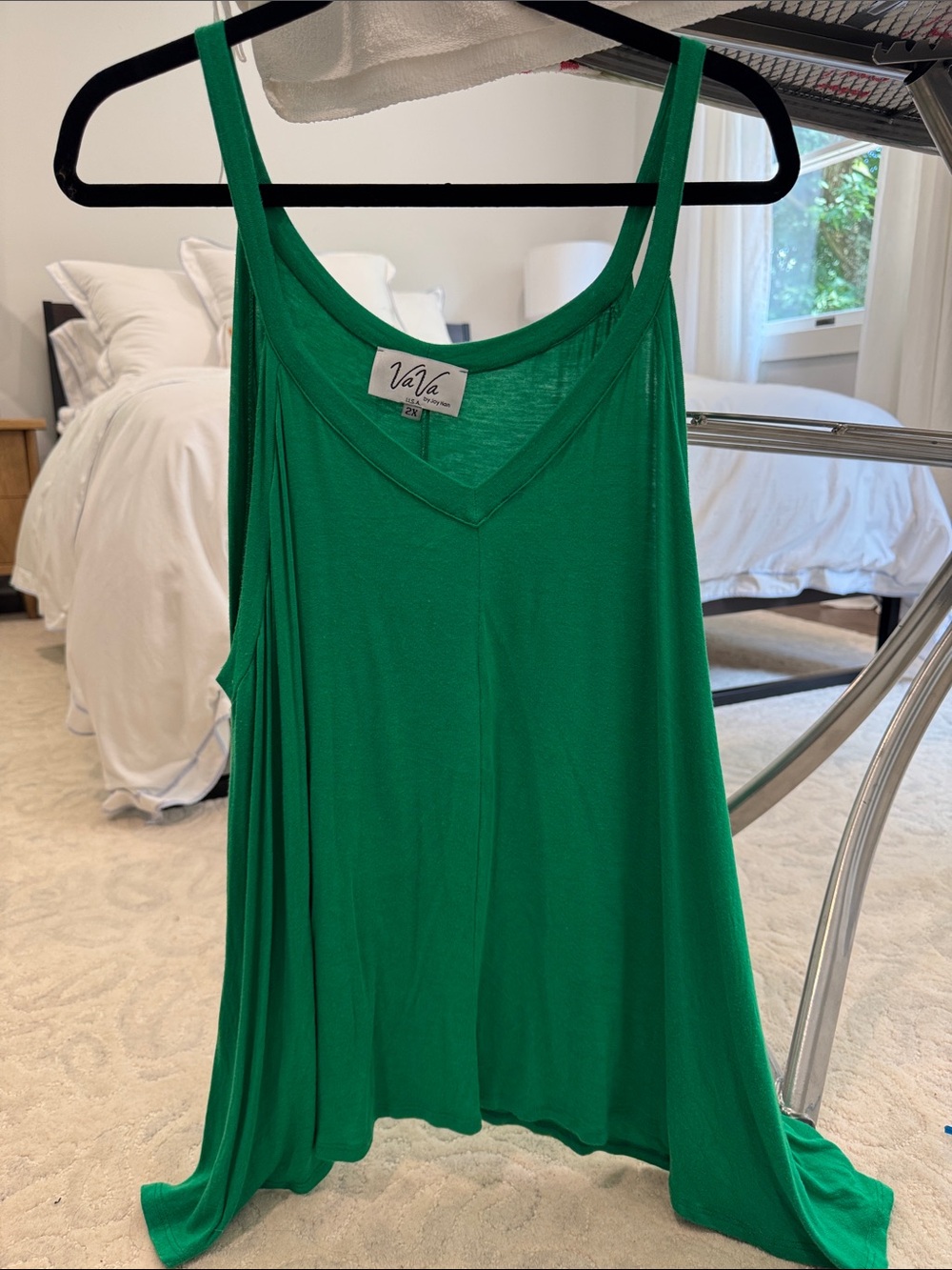 Vava by Joy Han Emerald Green V-Neck Sleeveless Camisole